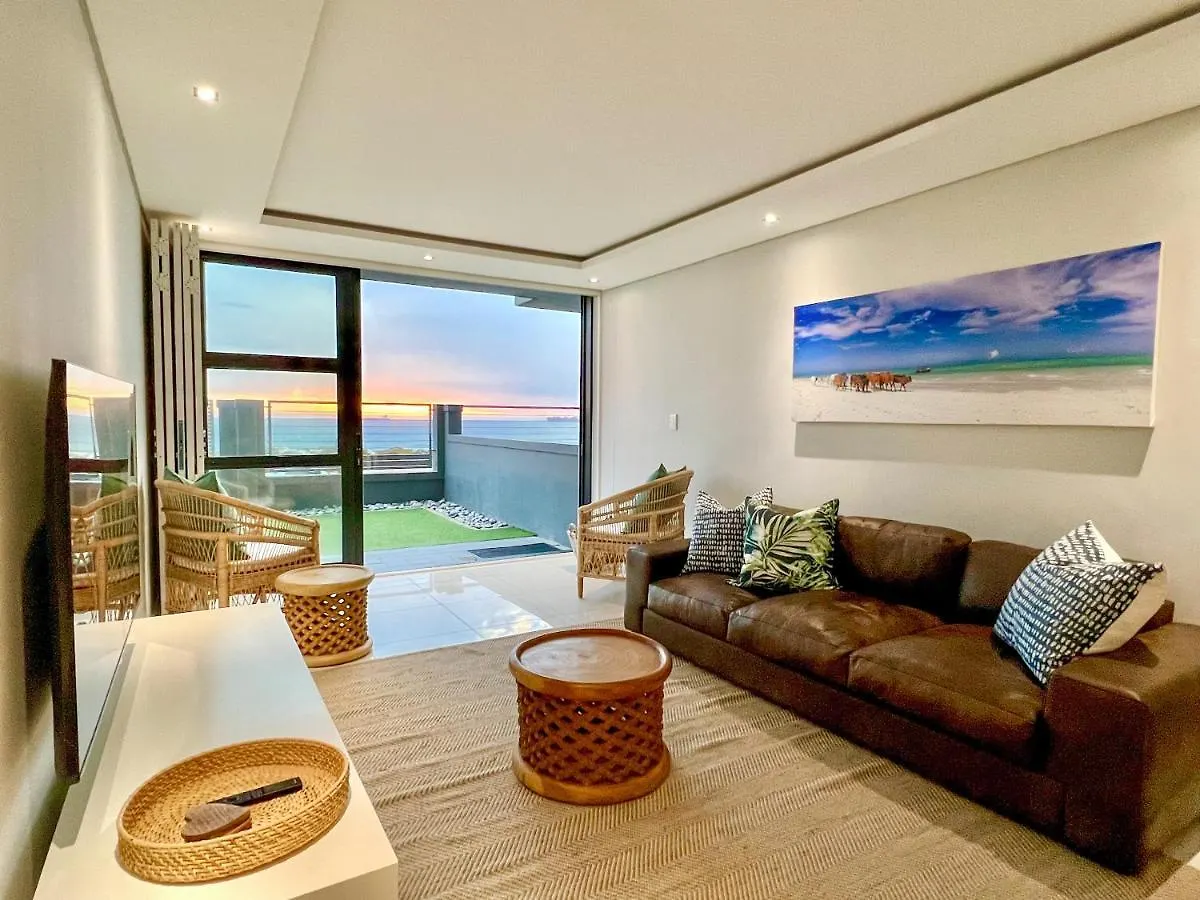 Seacrest Luxury Beachfront Apartment - Blouberg Beach Bloubergstrand