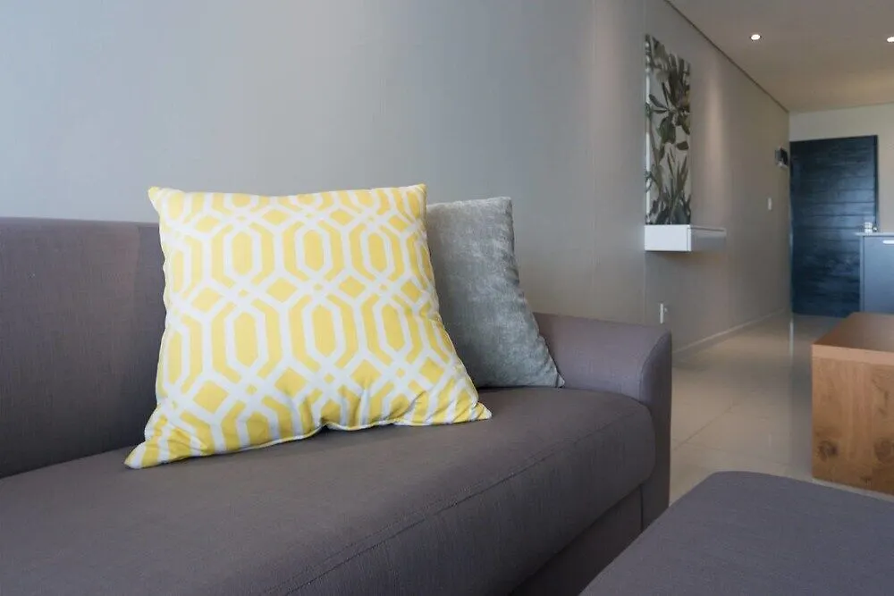 Seacrest Luxury Beachfront Apartment - Blouberg Beach Bloubergstrand