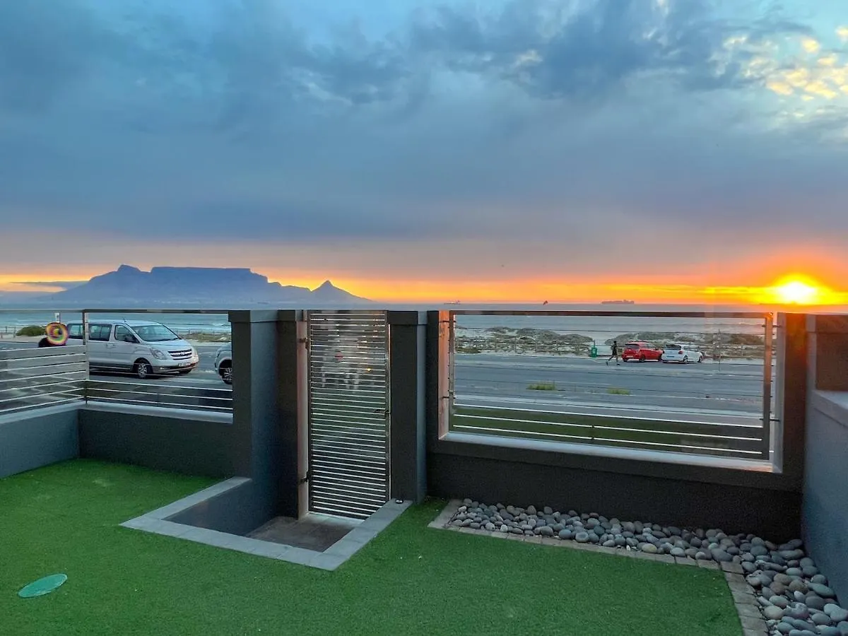 Seacrest Luxury Beachfront Apartment - Blouberg Beach Bloubergstrand