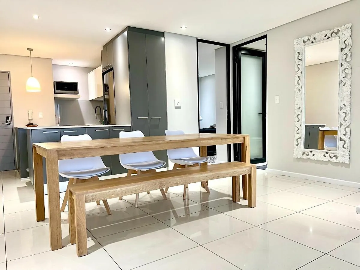 Seacrest Luxury Beachfront Apartment - Blouberg Beach Bloubergstrand